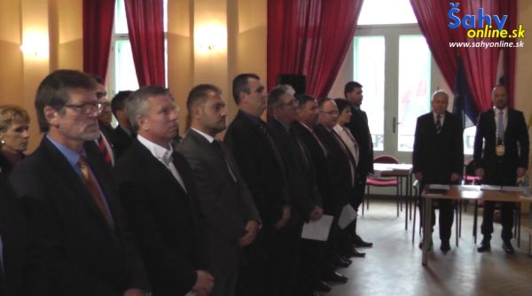 Primátor a poslanci Mestského zastupiteľstva v Šahách zložili sľub - video